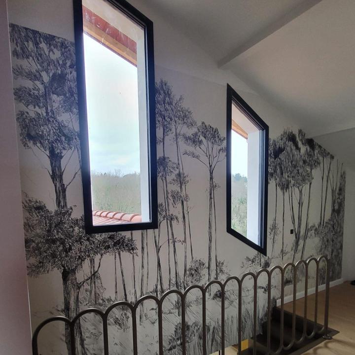 Un partenaire de choix pour une décoration intérieure unique et personnalisée.